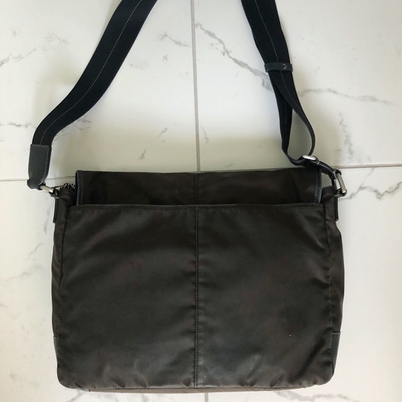 COACH Men’s Messenger Bag - Picture 2 of 2